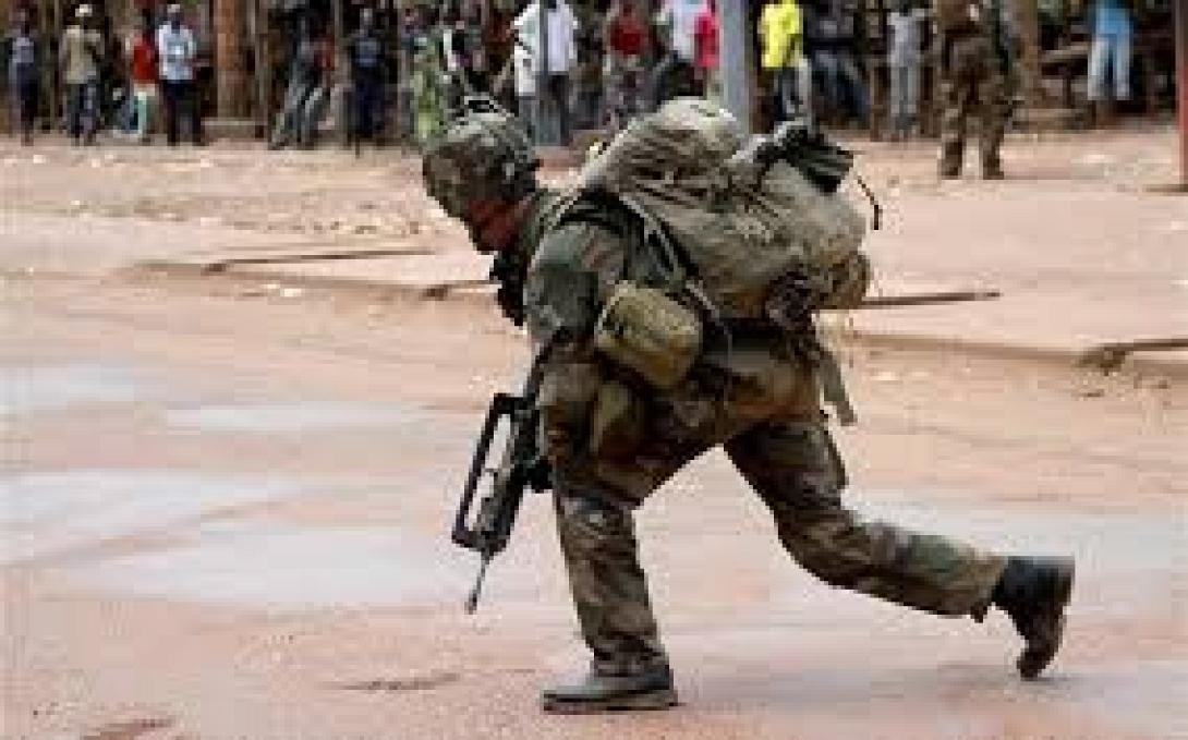 Γάλλοι στρατιώτες μάχονται στο πλευρό των τζιχαντιστών