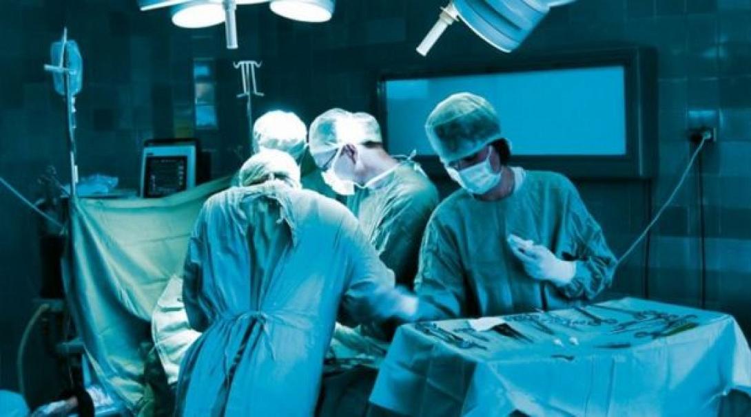 Ζούσε επί 35 χρόνια με μία ξεχασμένη γάζα στο στομάχι του