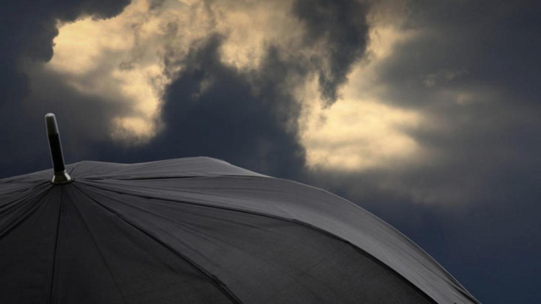 ομπρέλα,συννεφια
