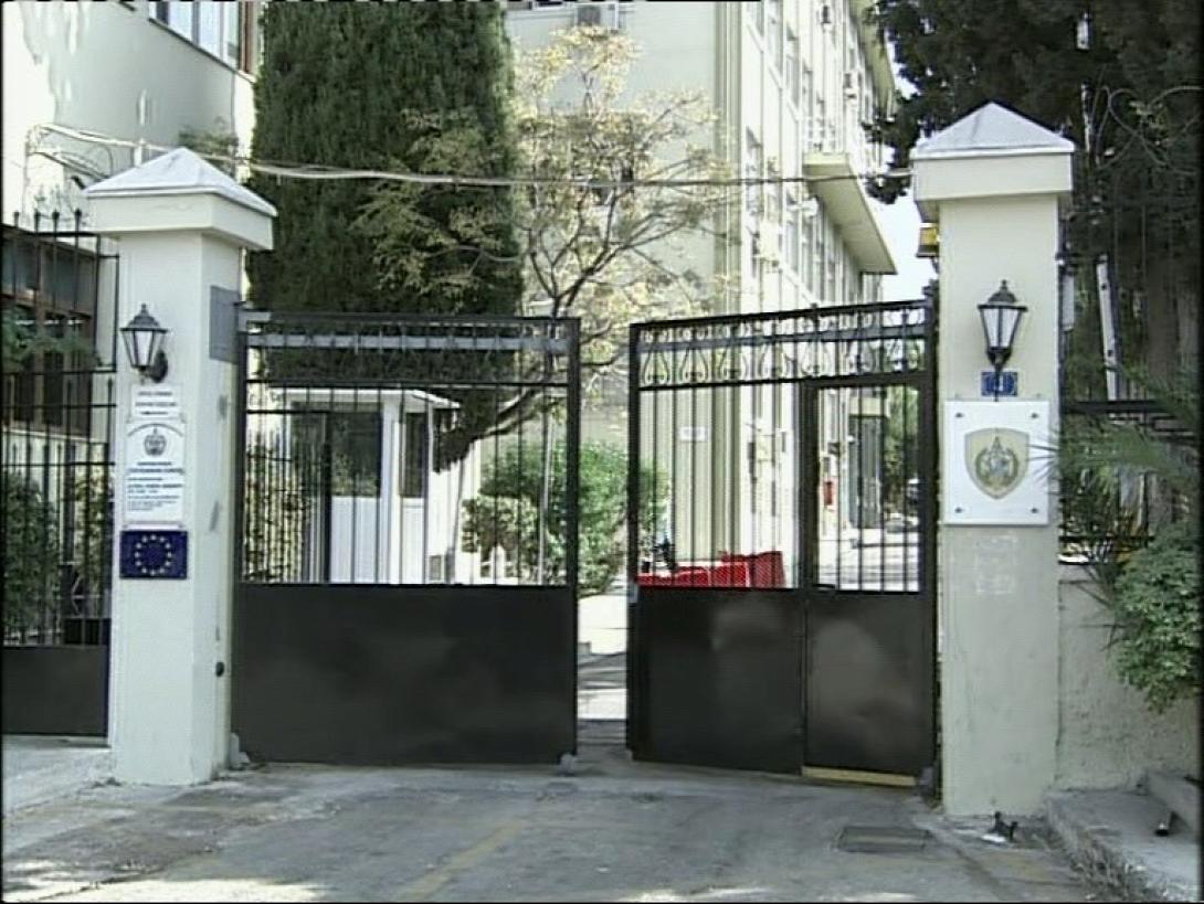 Πέταξαν μολότοφ κατά της Γεωγραφικής Υπηρεσίας Στρατού