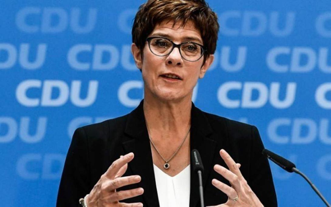 Γερμανιδα Υπουργος Αμυνας