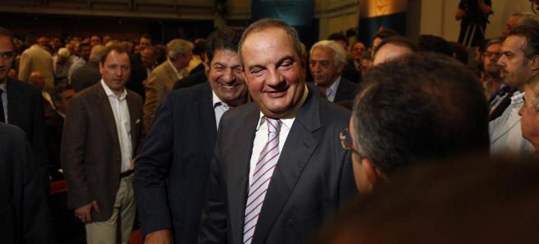 Το γεύμα του Καραμανλή στα Βλάχικα με τα 40... παληκάρια