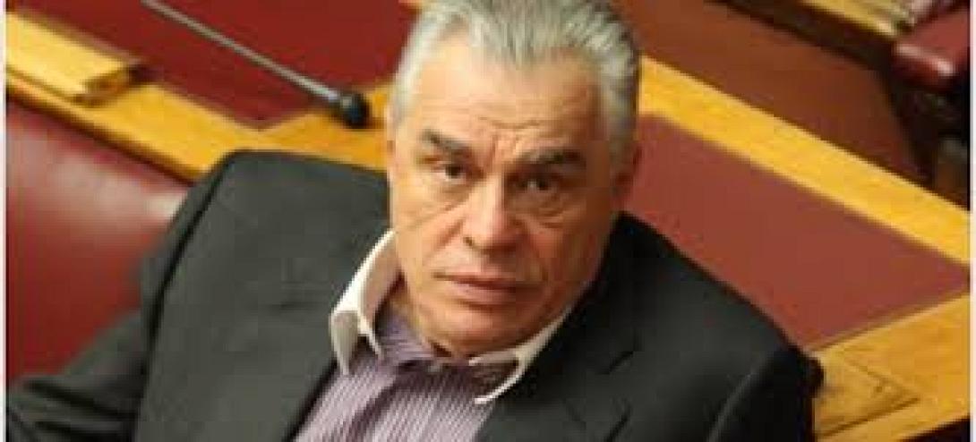 Οργή Γιακουμάτου για την υπόθεση της συζύγου του και του αδελφού του