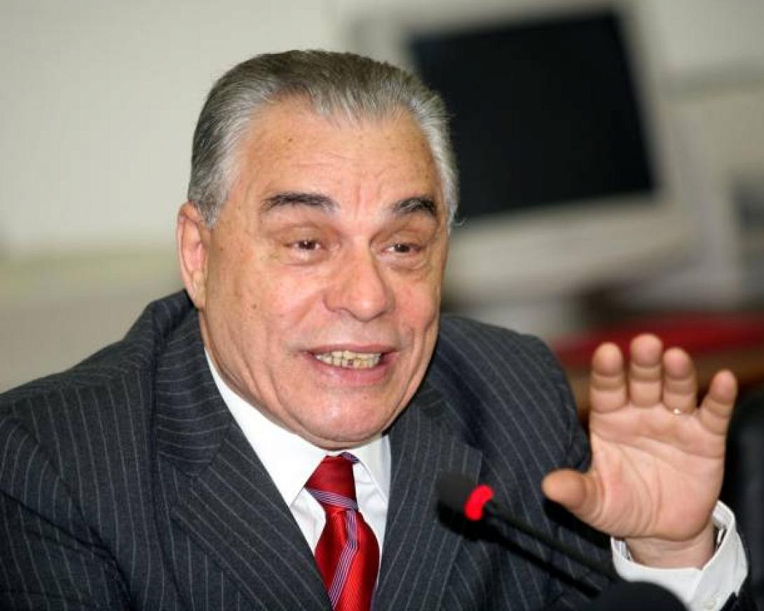 "Δεν κινδυνεύουν από πλειστηριασμούς τα σπίτια των φτωχών Ελλήνων" λέει ο Γιακουμάτος