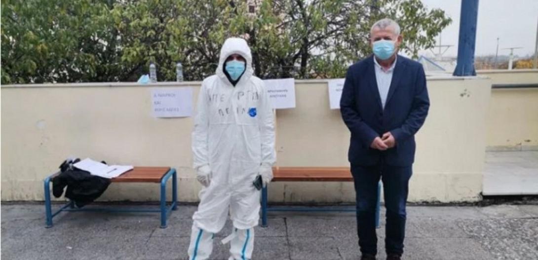 τραυματιοφορέας Λάρισα