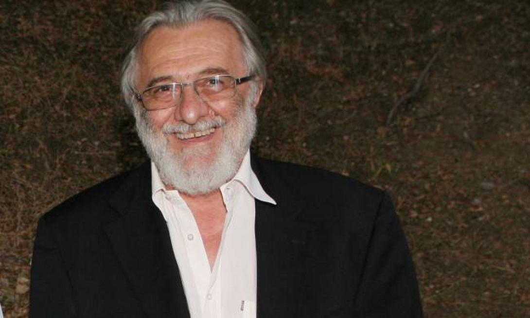 Ο Σύλλογος Μαραθωνοδρόμων Κρήτης τιμά τον Κρητικό σκηνοθέτη Γιάννη Σμαραγδή