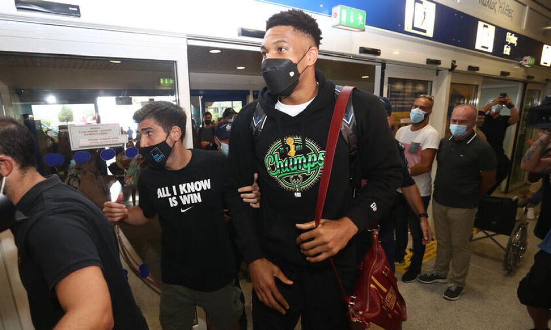 Γιαννης και Θανάσης Αντετοκούνμπο