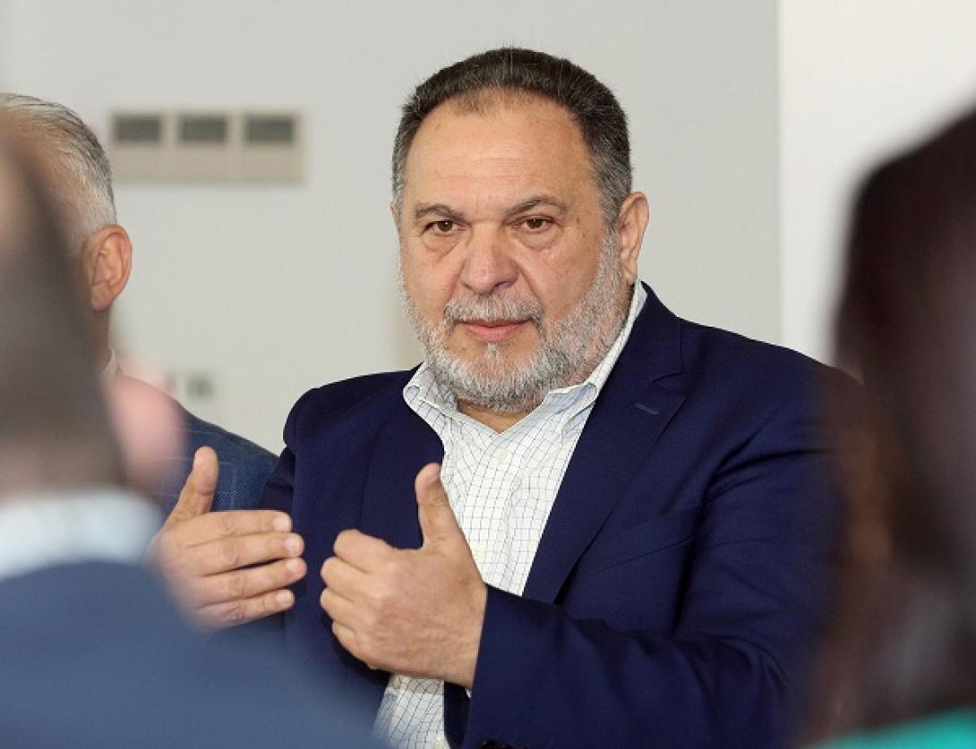 Γιάννης Κουράκης