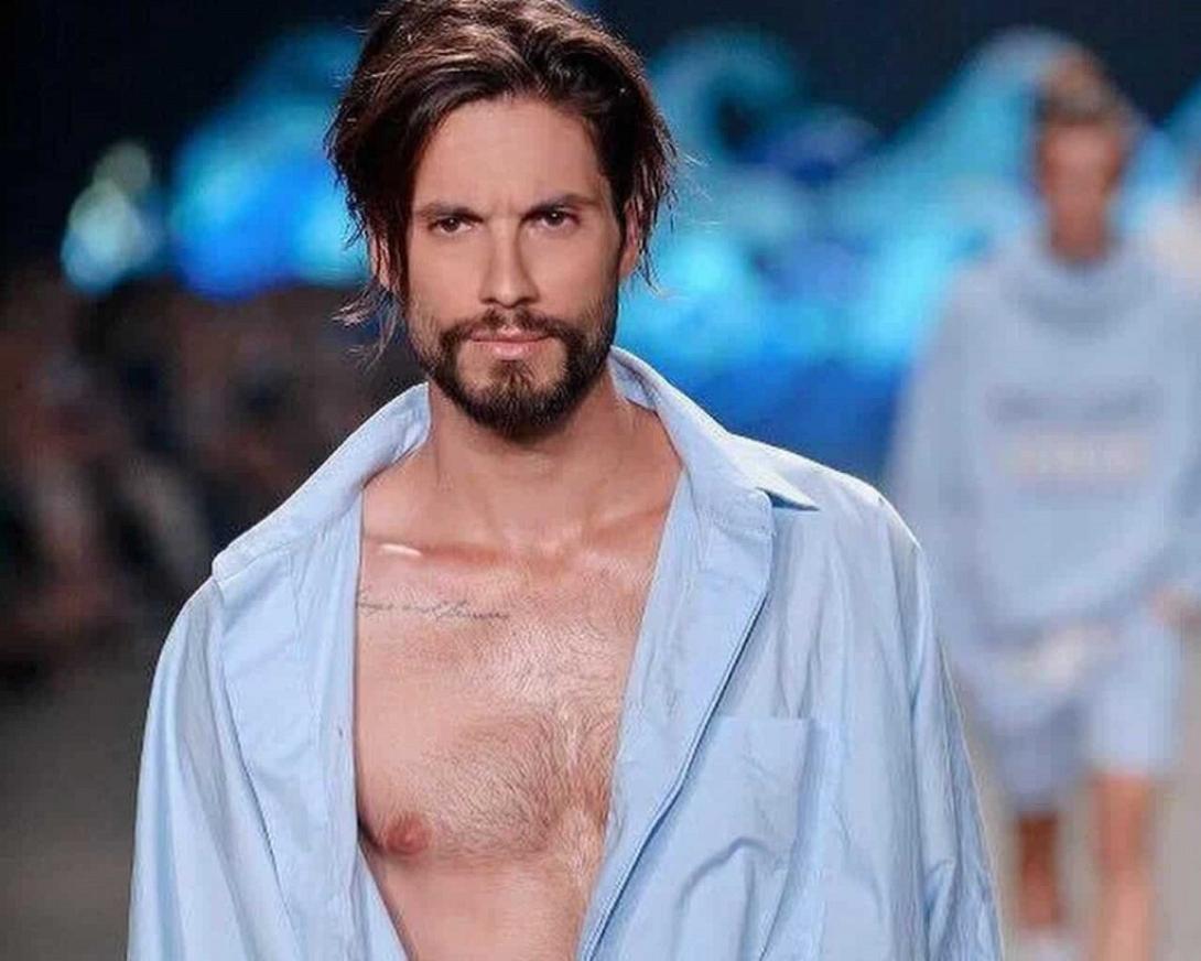 Γιώργος Καράβας