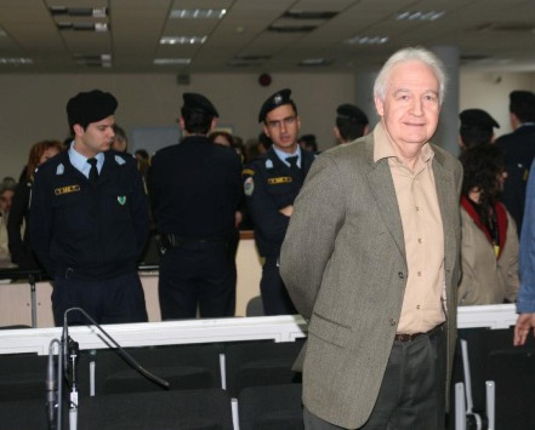 Επιστολή Γιωτόπουλου για τον Ξηρό - "Εμφύλιος" στη 17Ν