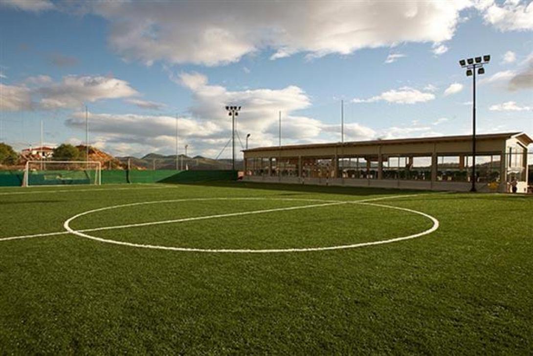 Ποδοσφαιρικά γήπεδα σύμφωνα με τις προδιαγραφές της UEFA υποσχέθηκε ο Αντ. Σαμαράς στον Πλατινί