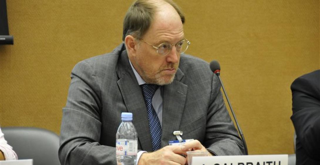 Με τον διεθνούς φήμης καθ. Γκαλμπρέιθ στη Βουλή ο Γιάνης Βαρουφάκης