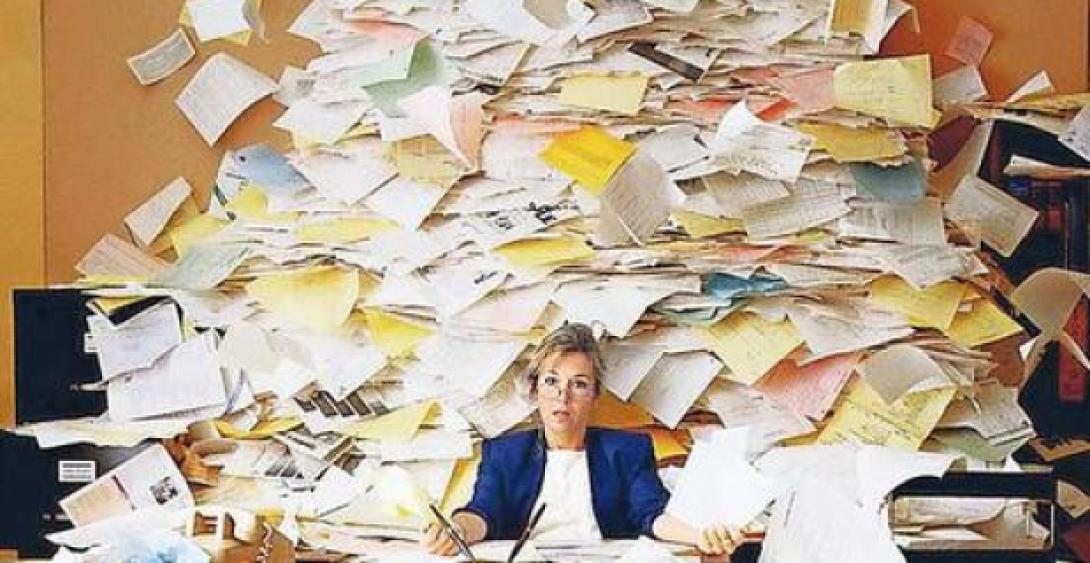 Χτύπημα στο τέρας της γραφειοκρατίας - καταργούνται 150 υπογραφές