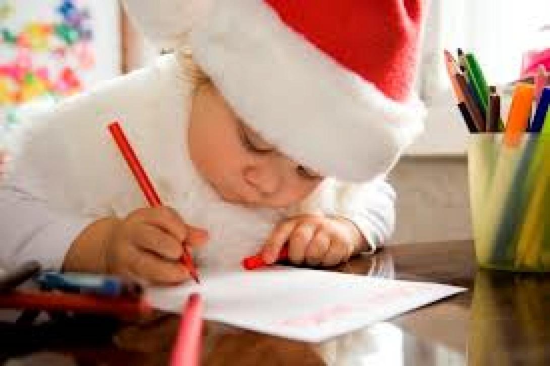 Ο παππούς με την κόκκινη στολή μαζεύει και φέτος γράμματα κι... αιτήματα