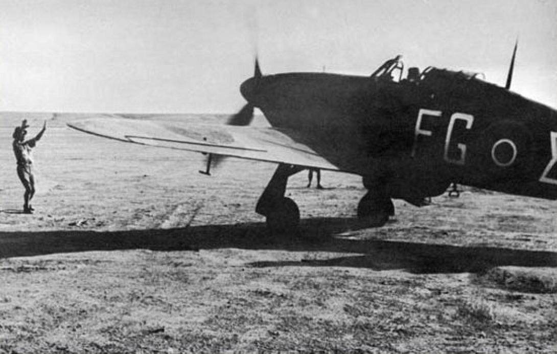 greece_aircraft_hurricane_2.jpg