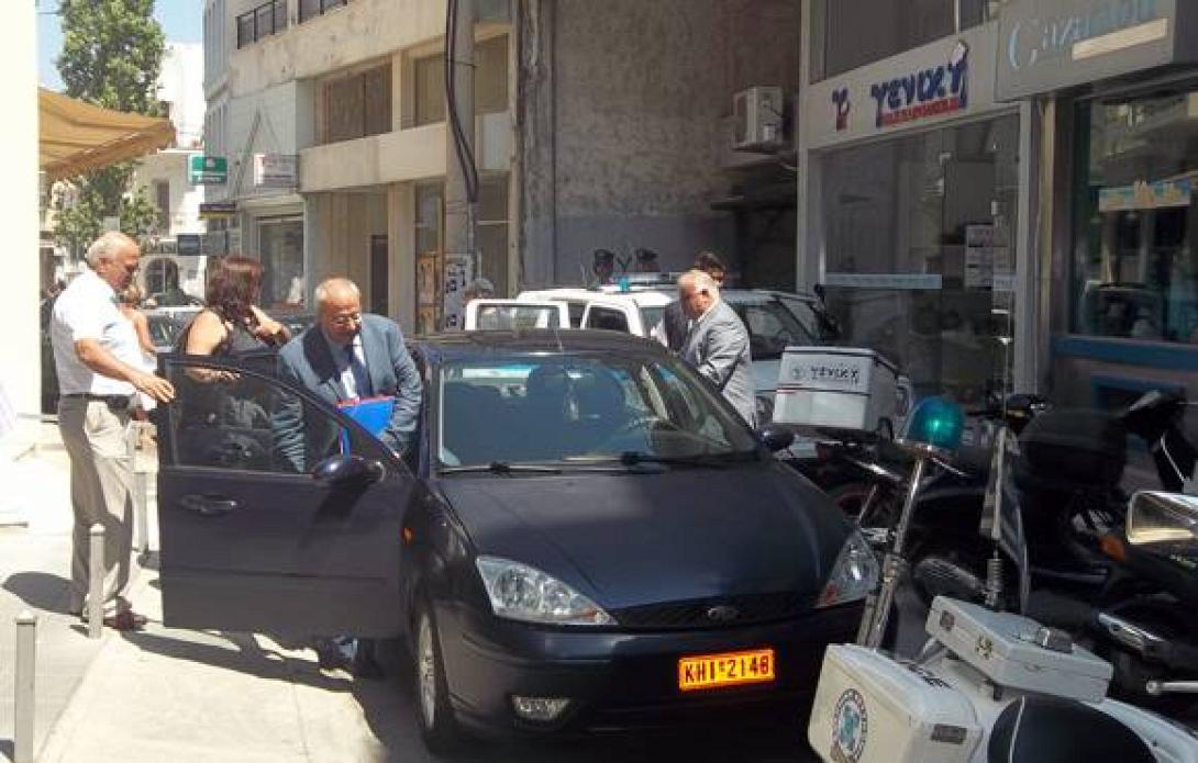 Ηράκλειο: Σε... ουδέτερο έδαφος η σύσκεψη υπό τον Λ. Γρηγοράκο, λόγω των έντονων αποδοκιμασιών