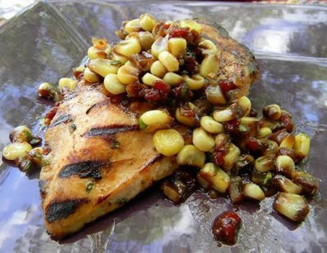 Κοτόπουλο με καλαμπόκι και σάλτσα τσίλι