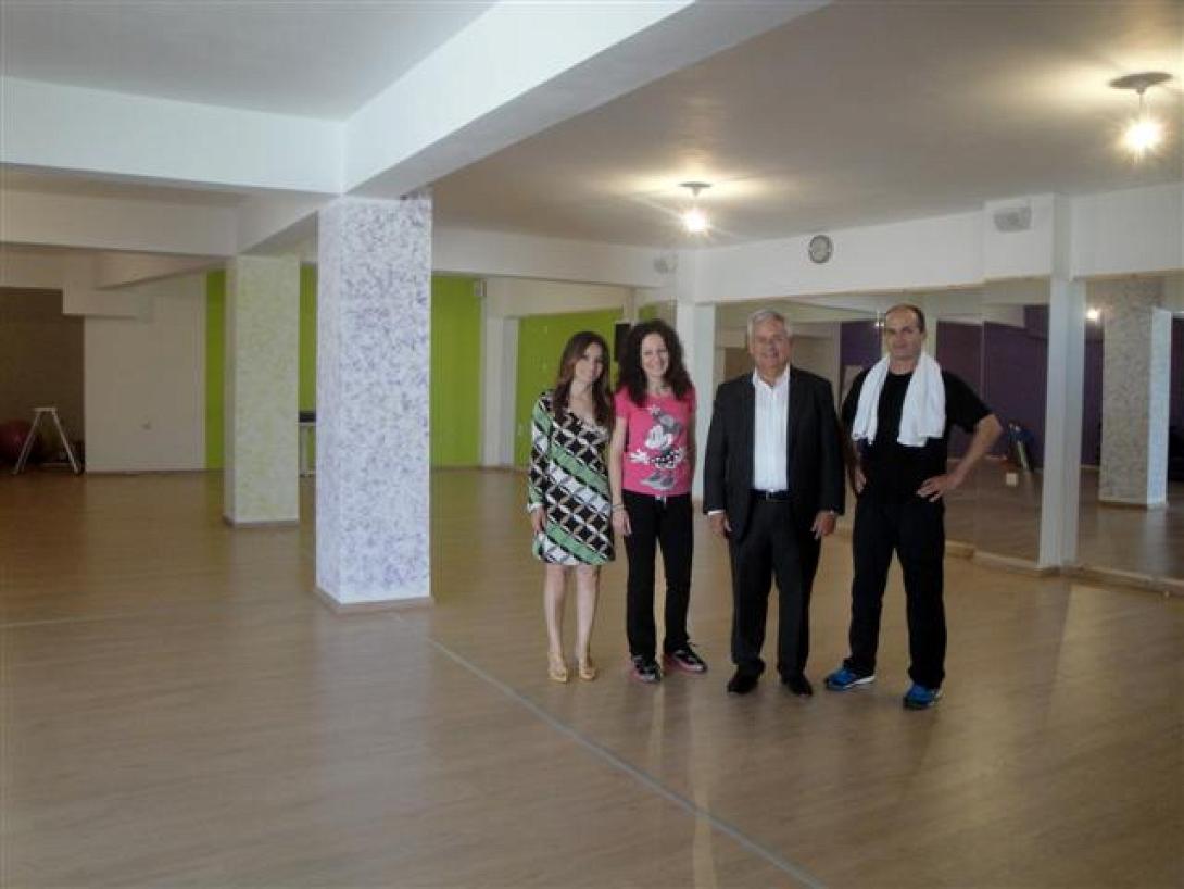 Στο Δημοτικό Γυμναστήριο και το Κοινωνικό Παντοπωλείο Μαλεβυζίου ο Κώστας Μαμουλάκης