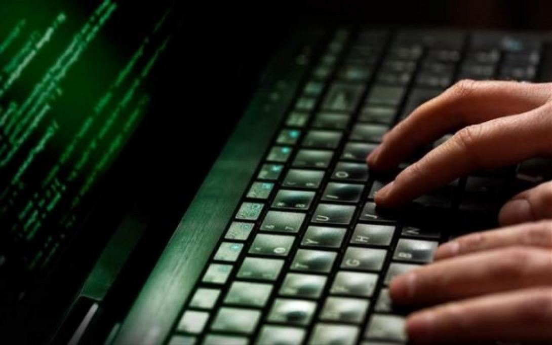 Πρωτοφανές ηλεκτρονικό ριφιφί σε τράπεζες με λεία «ένα δισ. δολάρια»