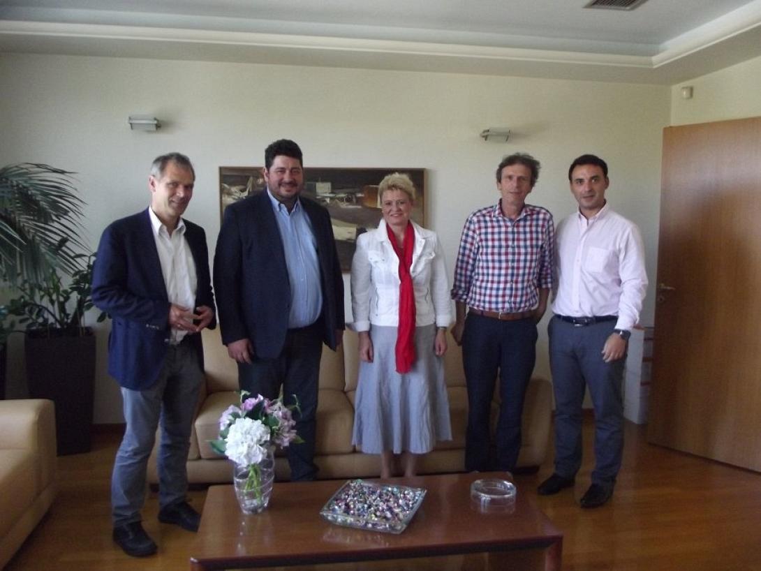 χανια επιμελητηριο.jpg