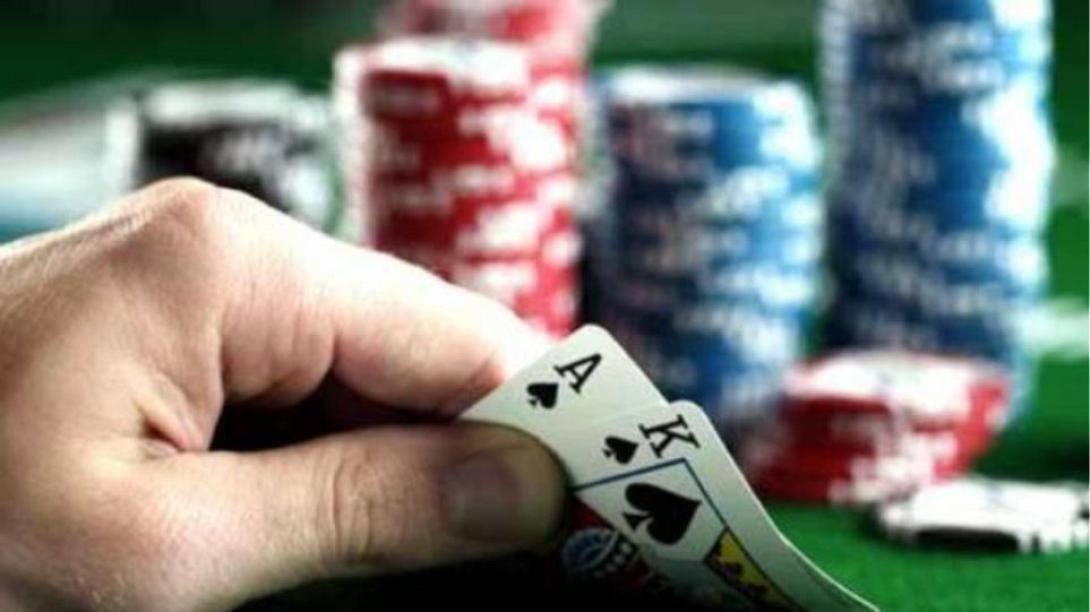 χαρτοπαικτικη λεσχη