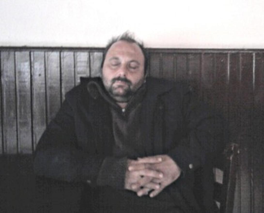 άστεγος κρητικός