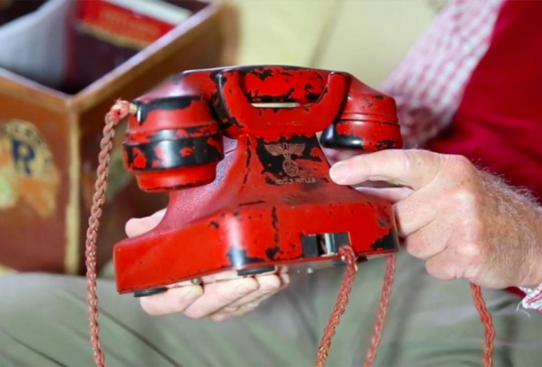 hitler_phone.jpg