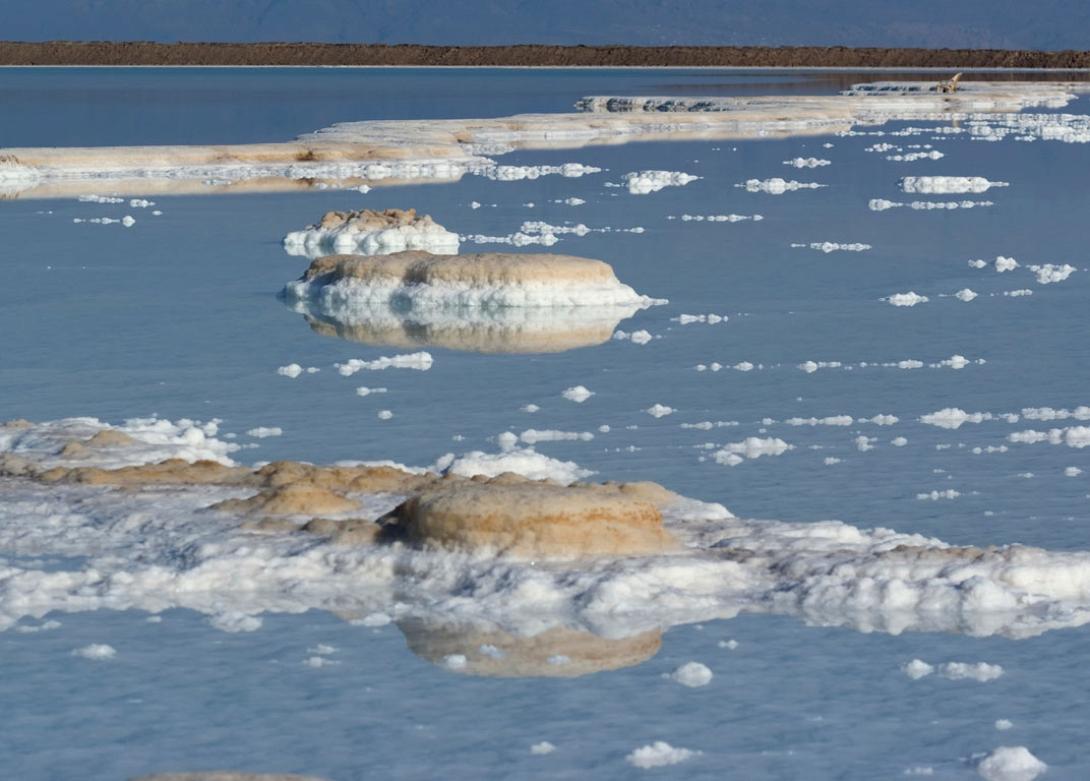 Εξατμίζεται το νερό στη Νεκρά θάλασσα