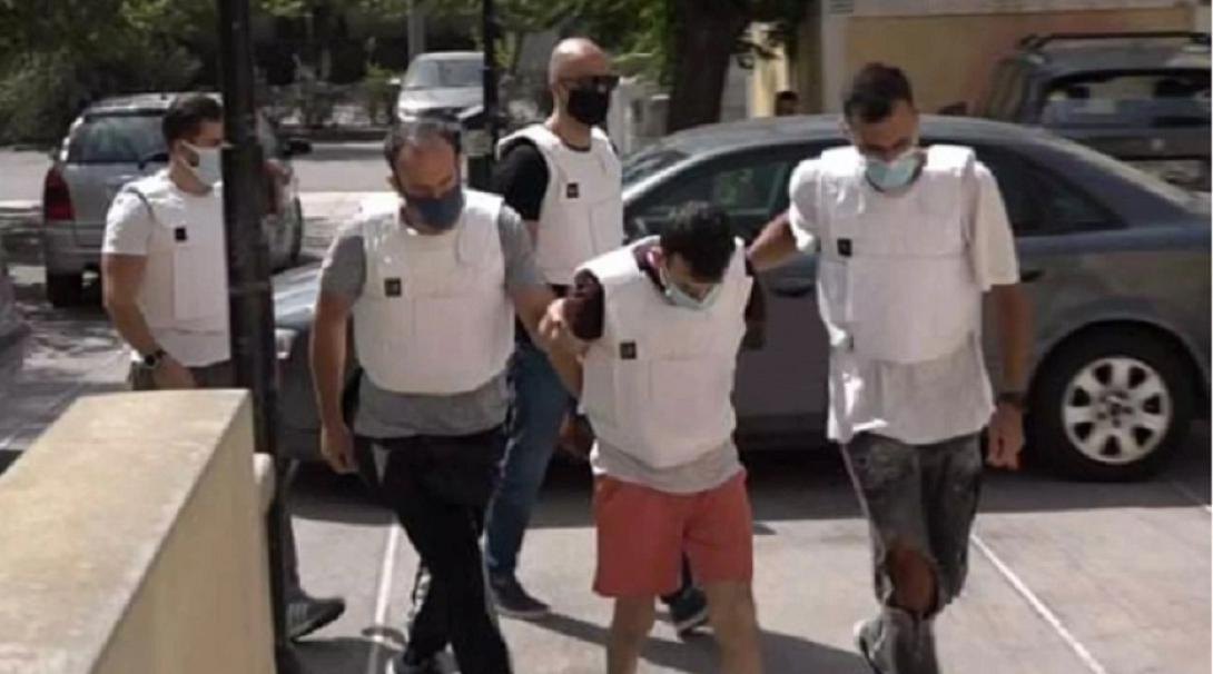 συζυγοκτονος - Δαφνη