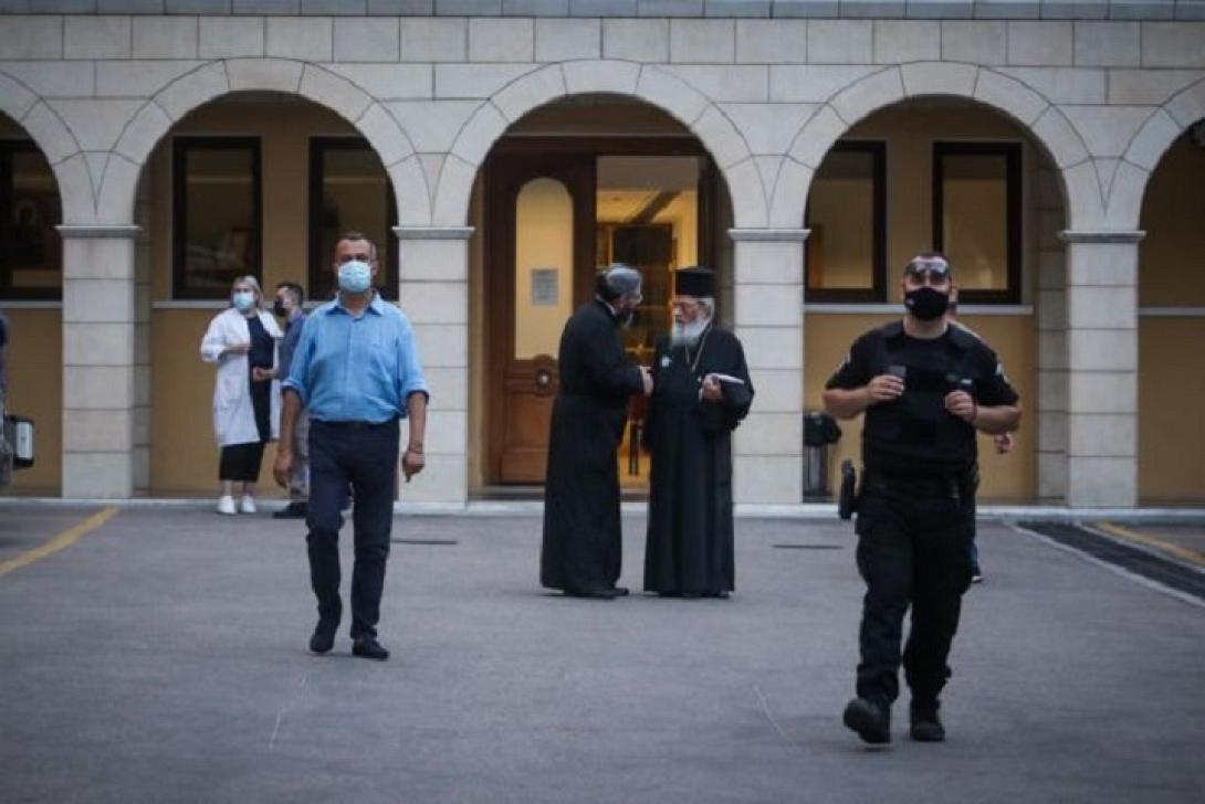 μονη πετρακη