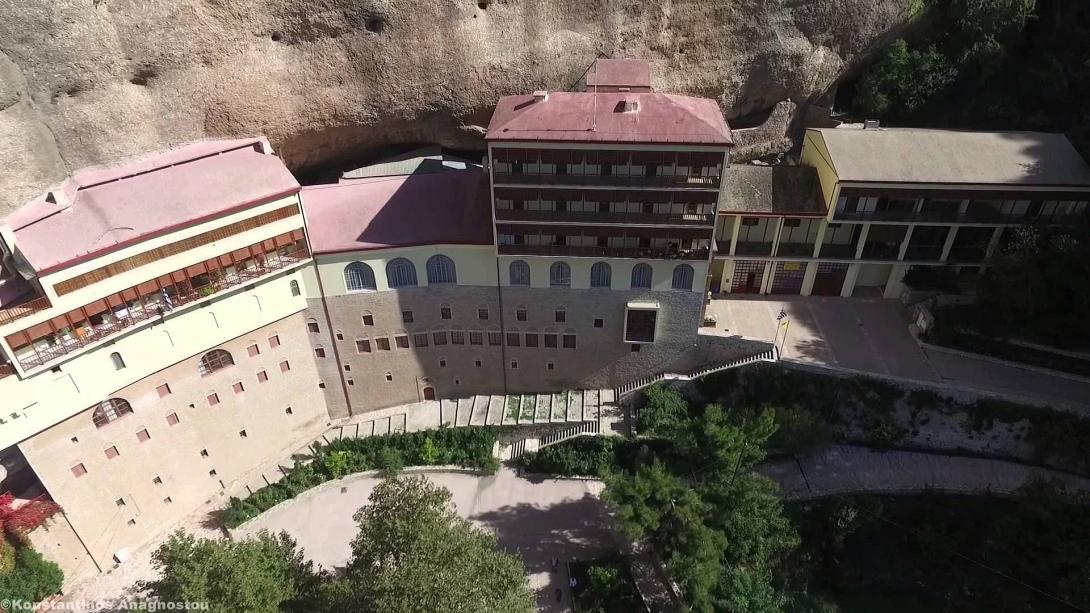 Ιερα Μονη Αγίας λαυρας