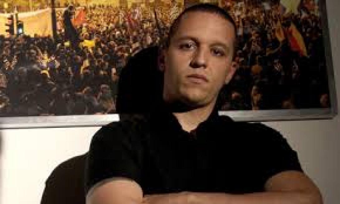 Το πνευματικό παιδί του Ηλία Κασιδιάρη ... εν δράσει (φωτογραφία)