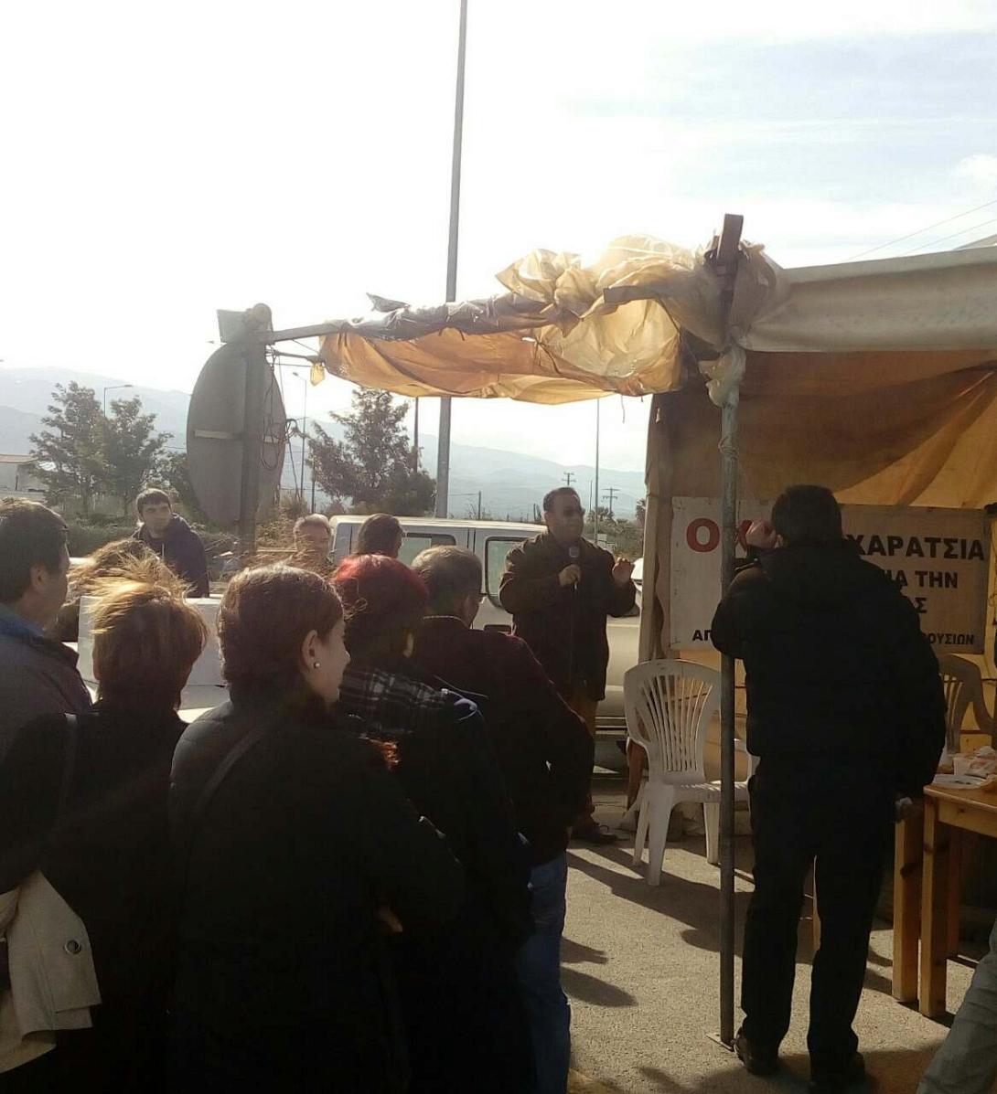 μπλόκο των αγροτών στα Πραιτώρια"