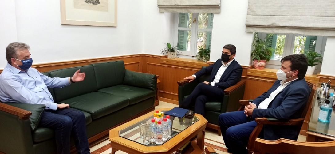 Αυγενάκης Αρναουτακης