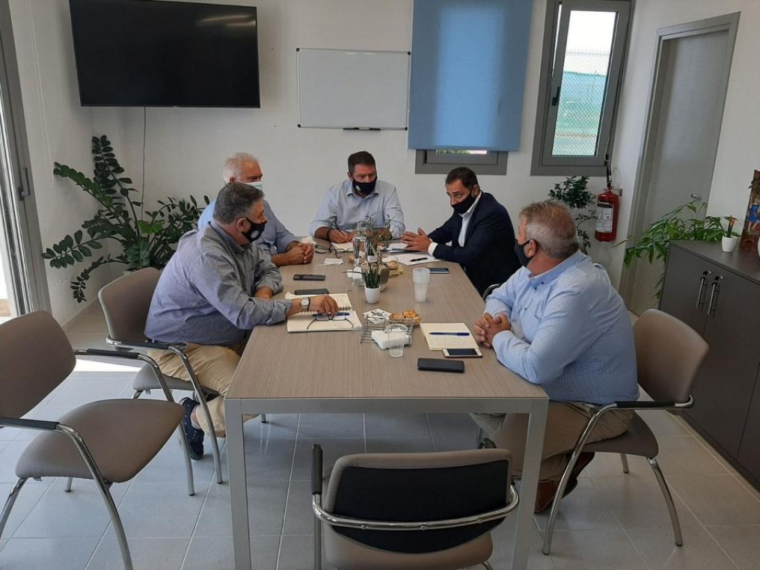 Με το Γιάννη Σέγκο συναντήθηκε ο Μάξιμος Σενετάκης