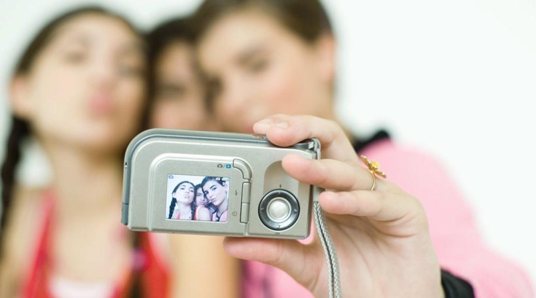 Επεισόδια από αντιεξουσιαστές στο κέντρο της Αθήνας (φωτογραφίες)