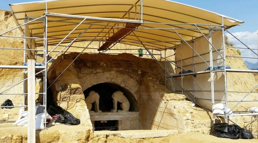 Στον Πειραιά 8 πολεμικά πλοία για ασκήσεις του ΝΑΤΟ