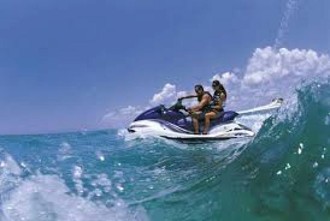 Αυλαία με Οικονομική Θεωρία σήμερα για τις πανελλαδικές