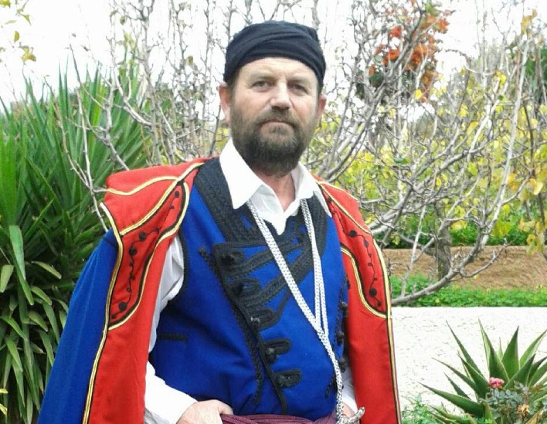 κώστας φαραζάκης