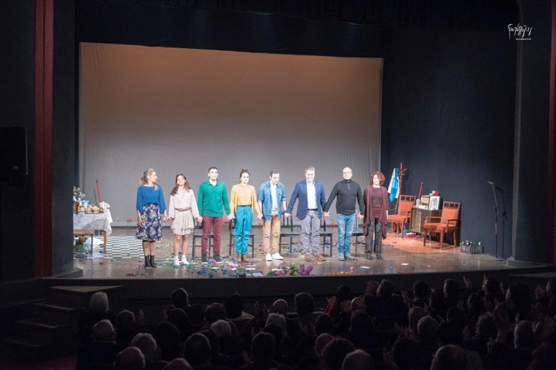 Η παραγωγή του Δημοτικού Περιφερειακού Θεάτρου Κρήτης είναι μια νέα εκδοχή της αρχικής παράστασης