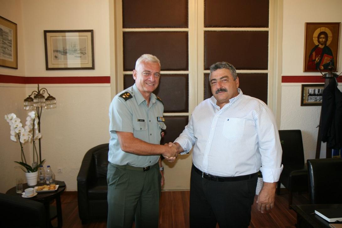 καλογερης καρατσιν