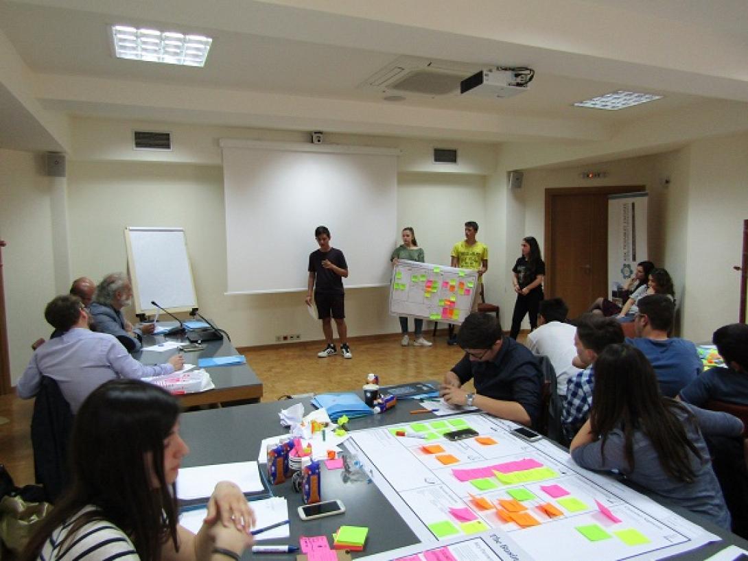 Επιχειρηματικότητα Εφηβοι