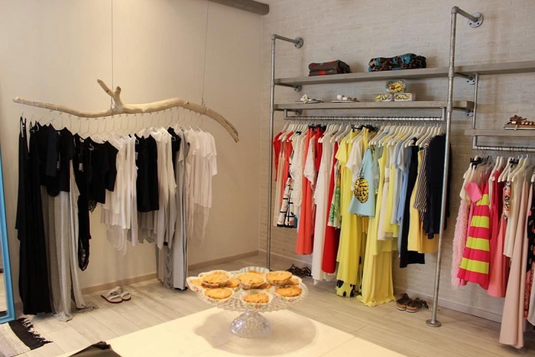 μαγαζι ρουχων