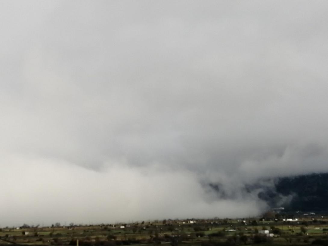 Πυκνή ομίχλη καλύπτει το Οροπέδιο Λασιθίου