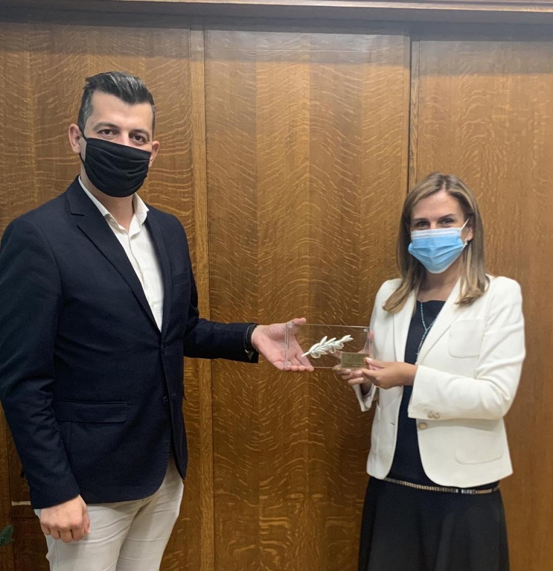 Καρτσάκης - Ράπτη