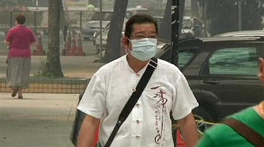 Ινδονησία: Χιλιάδες άνθρωποι με αναπνευστικά προβλήματα που συνδέονται με το νέφος από τις δασικές πυρκαγιές 