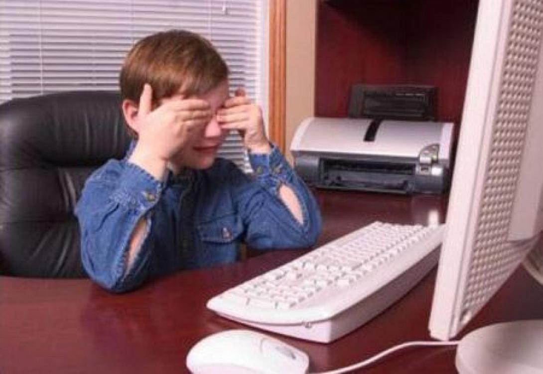 149 λογαριασμοί του Twitter καταγγέλθηκαν στην ελληνική γραμμή SafeLine