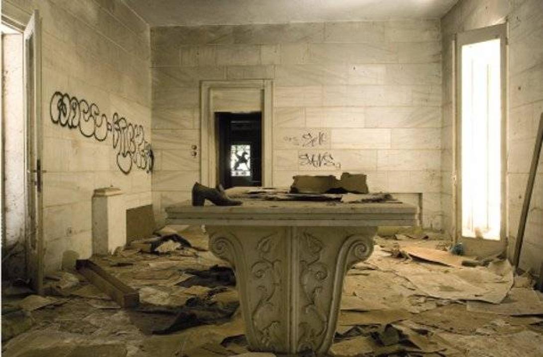 Η λεηλατημένη βίλα του Αλέξανδρου Ιόλα ανοίγει τις πύλες της στο κοινό