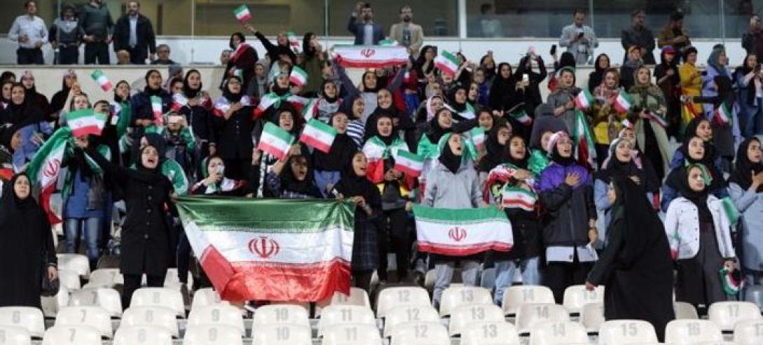 iran-womenbala1_0.jpg