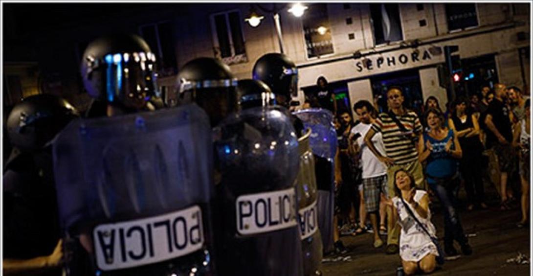  Τουλάχιστον 27 τραυματίες στα επεισόδια μετά τη μαζική διαδήλωση στη Μαδρίτη